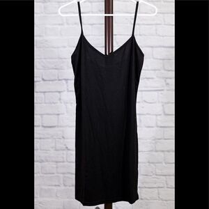 LINE & Dot • little black dress